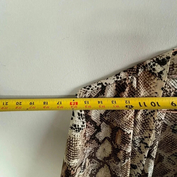 Hummingbird Womens Animal Print Long Sleeve Kimono Light Brown Size Medium-Large - Picture 2 of 13